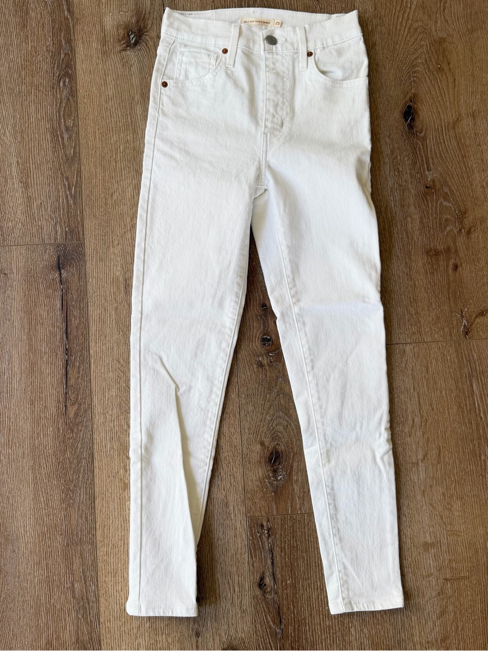 Levi Mile High Super Skinny